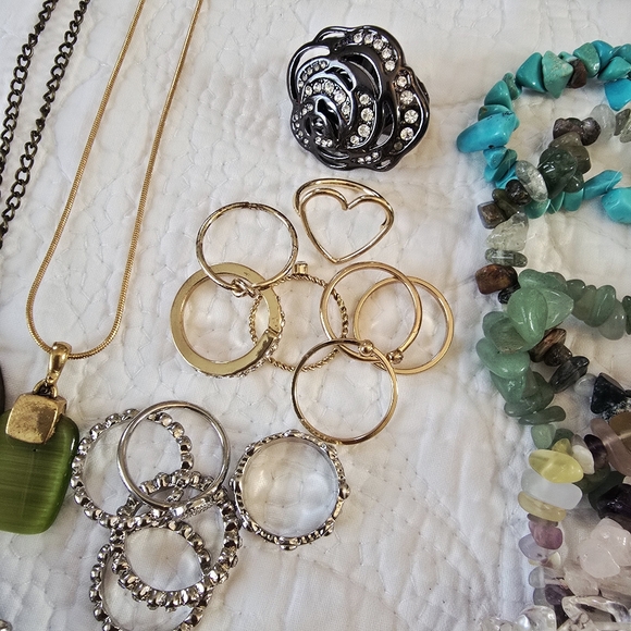 Large Costume Jewelry Lot Necklaces Bracelets Rings Earrings Beads Colorful - Picture 16 of 16